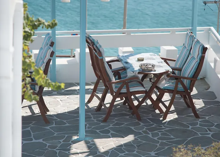 Paros Carmel Studio-apartment Logaras