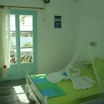 Paros Carmel Studio-apartment شقة *