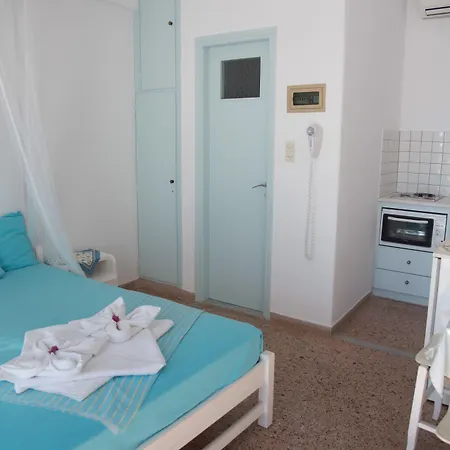 Paros Carmel Studio-apartment شقة لوغاراس