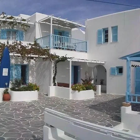 Paros Carmel Studio-apartment لوغاراس