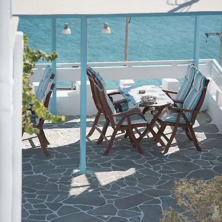 Paros Carmel Studio-apartment لوغاراس