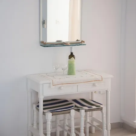 Paros Carmel Studio-apartment Daire Logaras