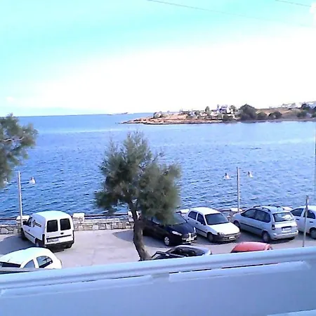 Paros Carmel Studio-apartment لوغاراس