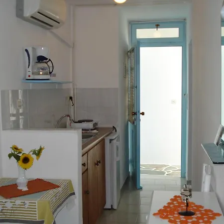 Paroscarmel Studio-apartment Logaras