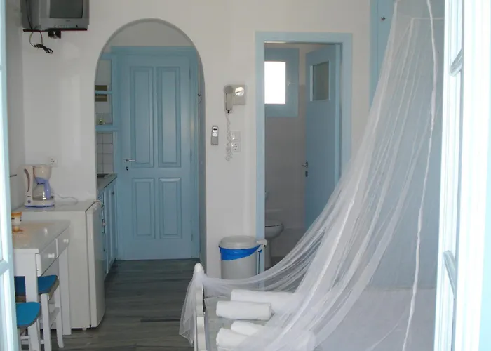 Paros Carmel Studio-apartment * Logaras